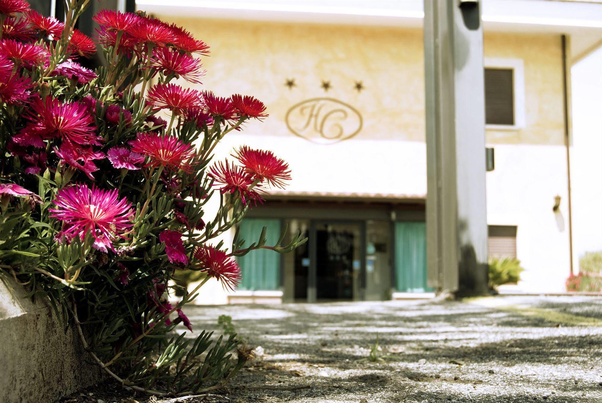 Hotel California อาริชชา ภายนอก รูปภาพ